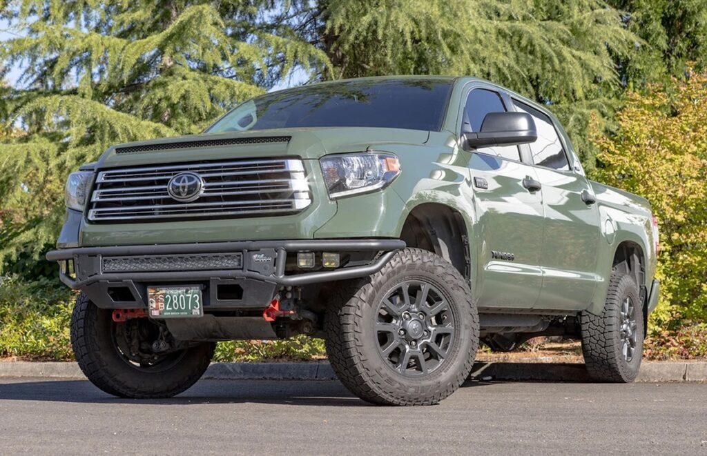lifts & leveling kits ironman 4x4 kit on green toyota tundra