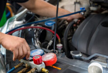 Auto mechanic monitor to check and fixed car air conditioner system