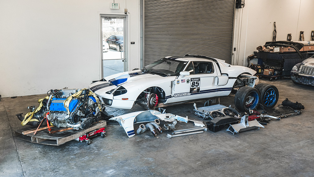 Crashed 2005 Ford GT.