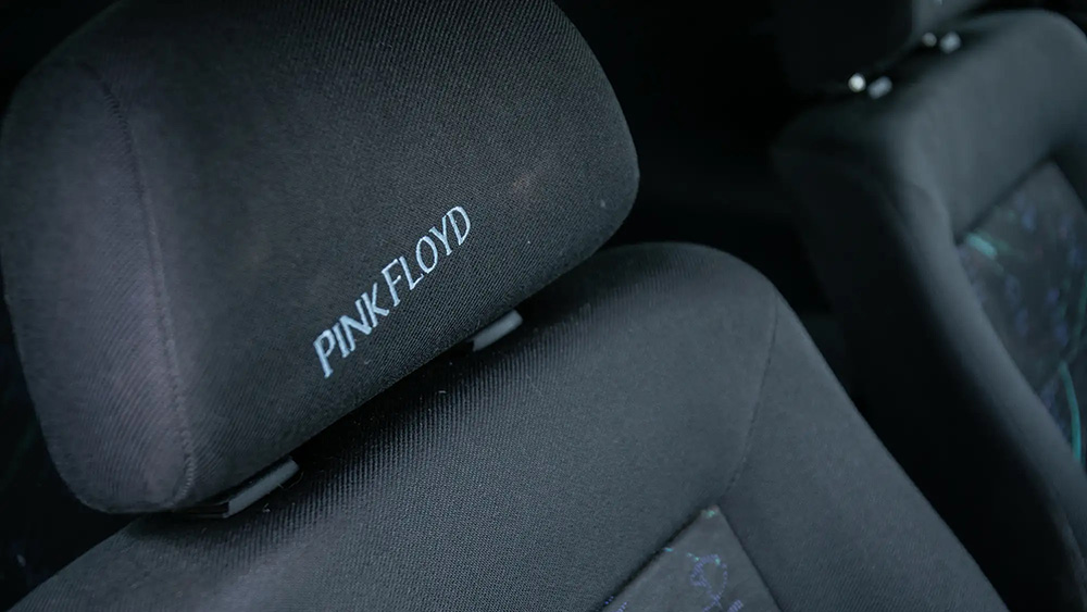 Volkswagen Golf Cabriolet Mk III Pink Floyd Edition seats