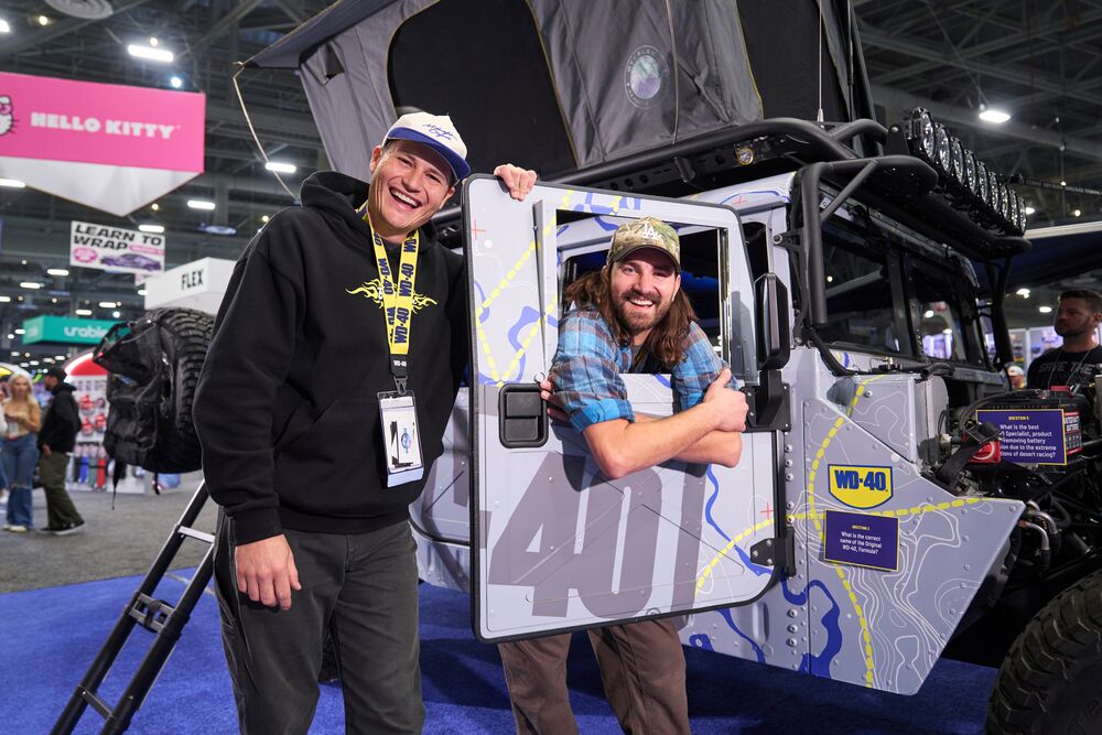 wd40 inhfluencers at trade show booth