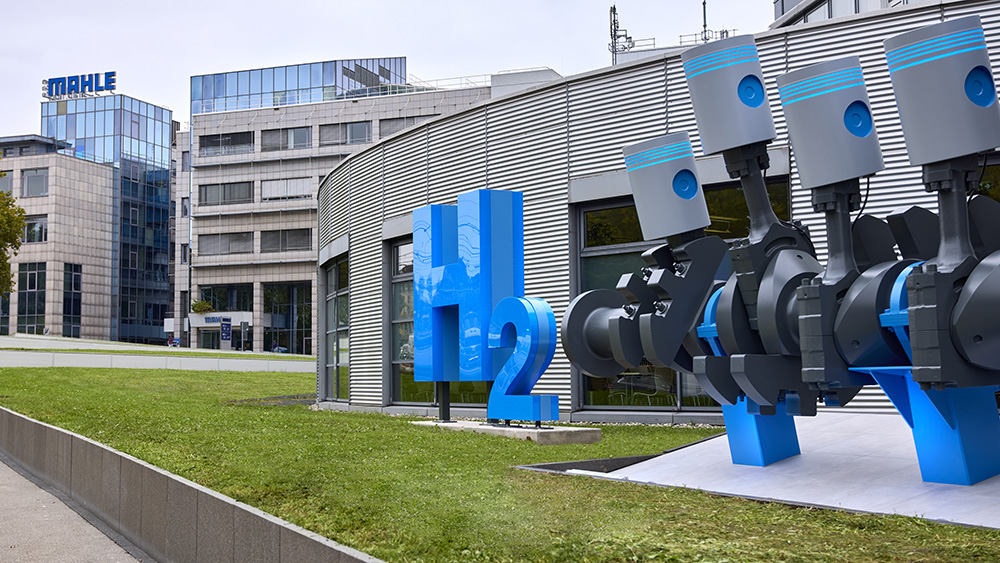 piston sculpture at the Stuttgart headquarters of MAHLE