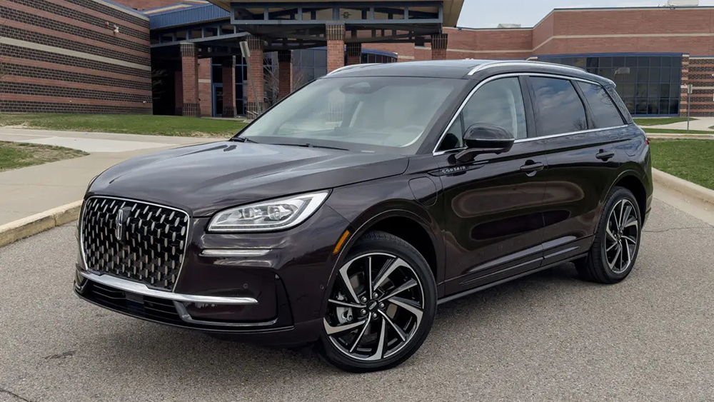 KPI – November 2025: Recent Vehicle Recalls | THE SHOP