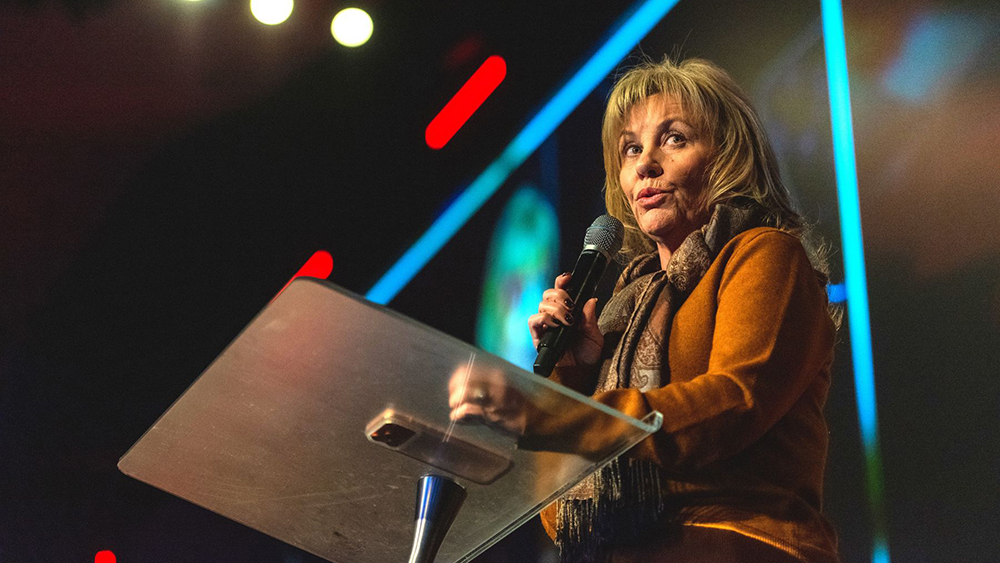 Connie Raschke (Chris Raschke's wife)