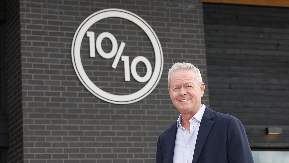 Andy Thomas in front of 10/10 Club in Concord, NC.