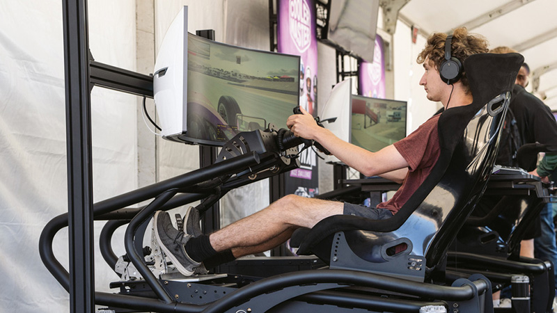 Cooler Master Dyn-X raccing simulator