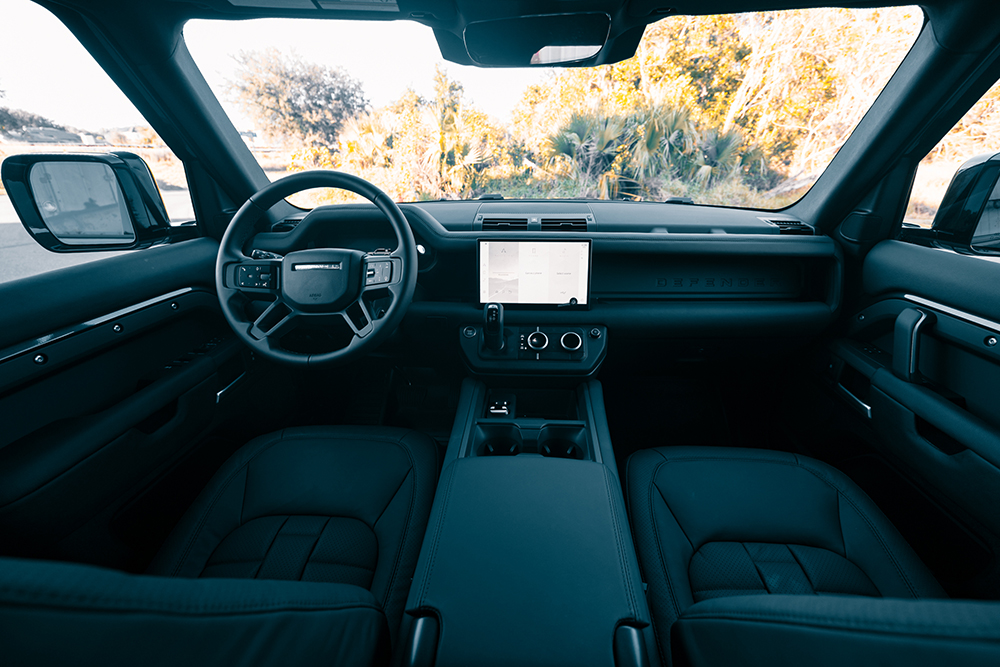 Defender 110 P525 V-8 Interior