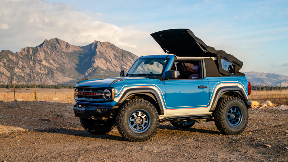 Ford Bronco with Bestop eTop parked in front of mountains