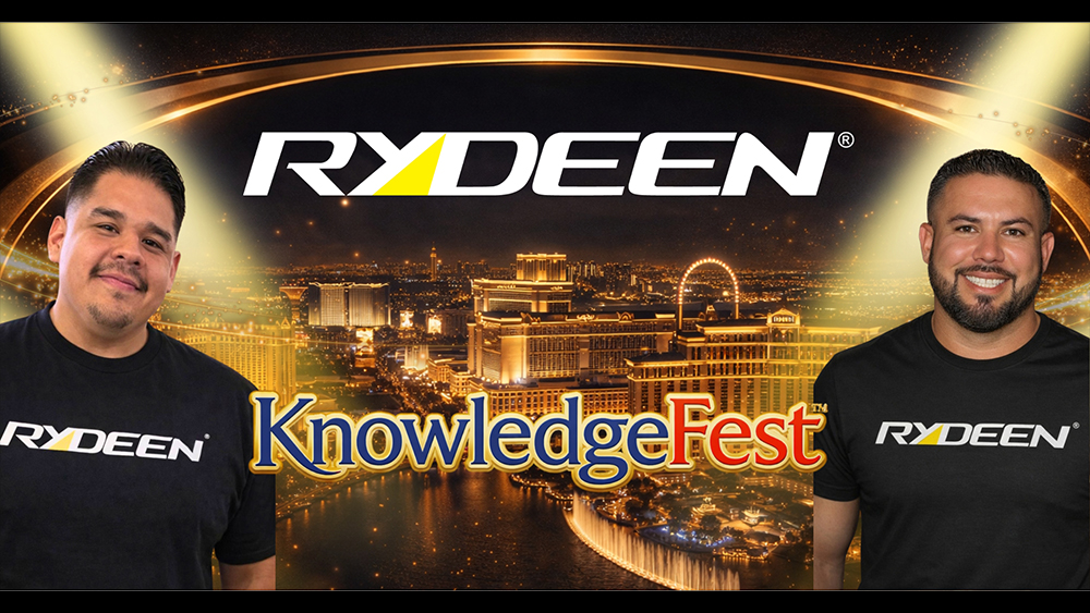 Two Rydeen employees with Las Vegas in the background