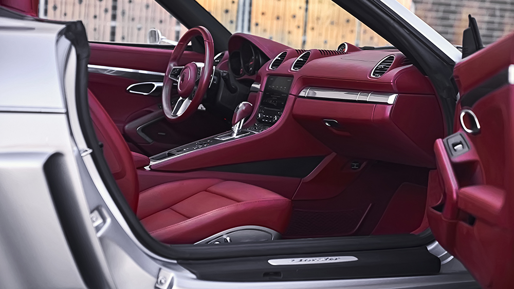 Starke Speedster Silver showing red interior