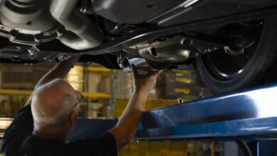 performance exhaust pypes install on rack