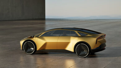 Gold Kia Vision Meta Turismo concept