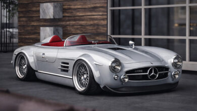 Signature 300 SL Speedster in silver