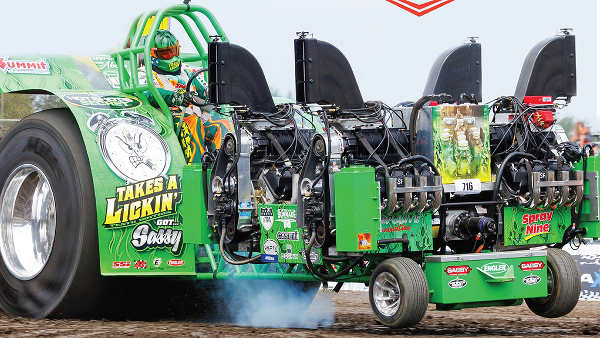 Steve Bunnage’s “Takes A Lickin” Super Modified Tractor