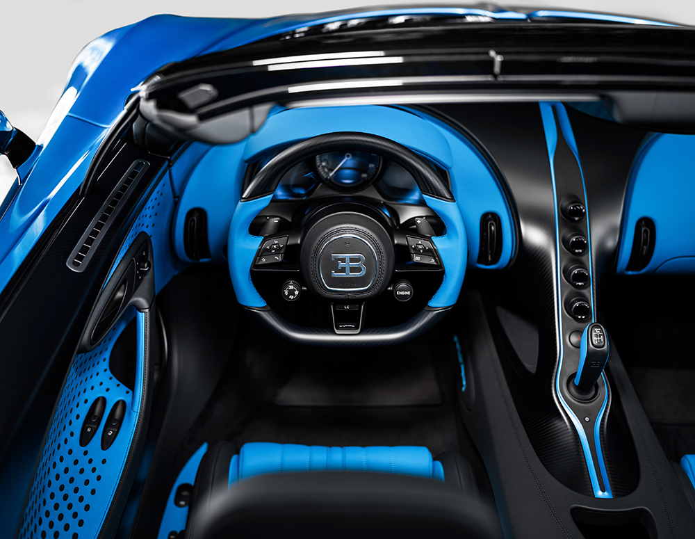 BUGATTI Mistral Sur Mesure Fly Bug cockpit