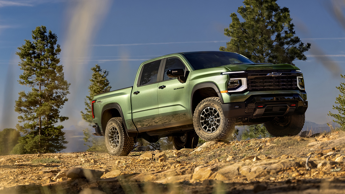 2027 Chevrolet Silverado 1500 Trail Boss in Trillium Metallic. E