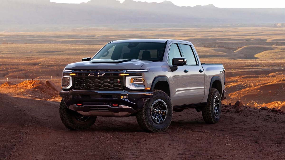 Chevrolet Unveils 2027 Silverado 1500 With Next-Generation 5.7L & 6.6L V-8s | THE SHOP