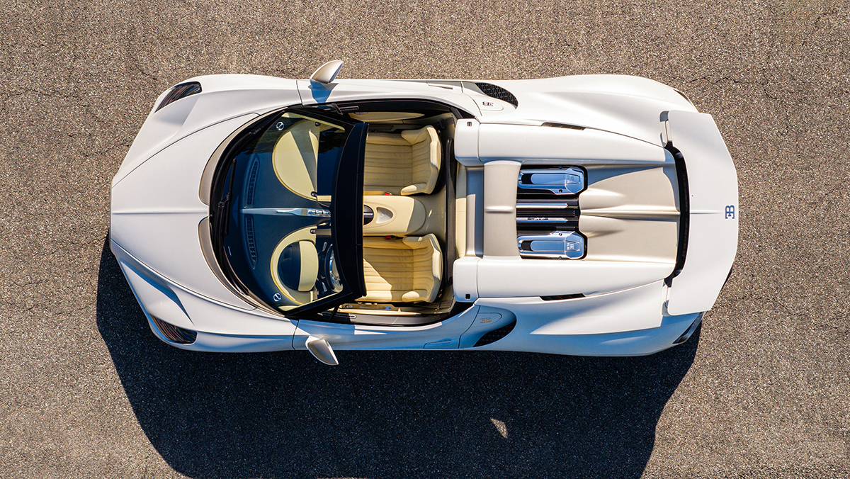 Bugatti W16 Mistral overhead view