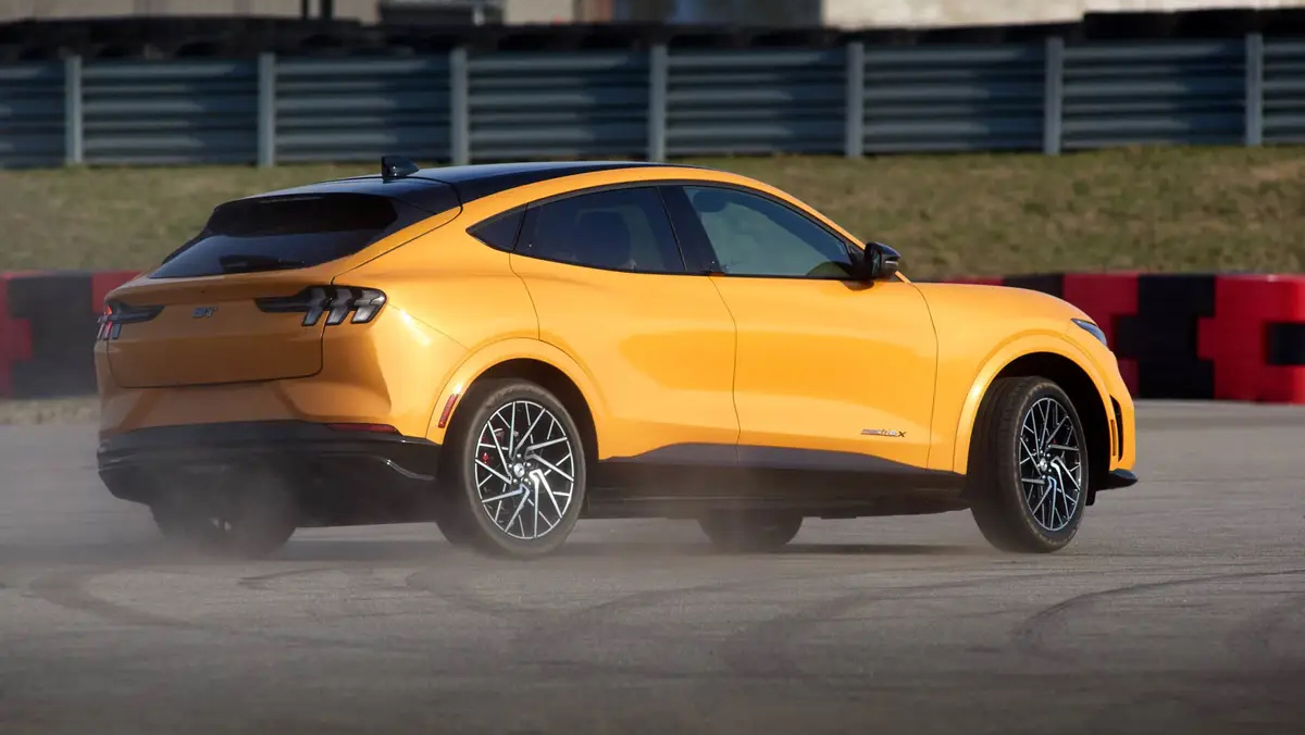 2021 Ford Mustang Mach E GT