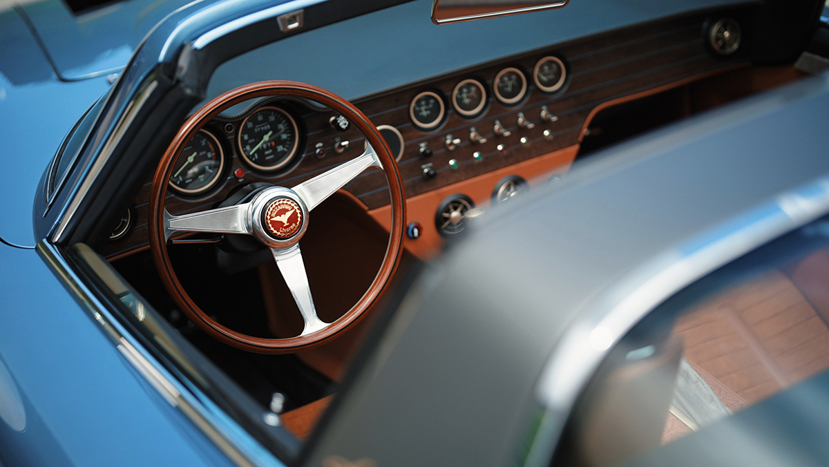 Bizzarrini Aperta Lusso interior