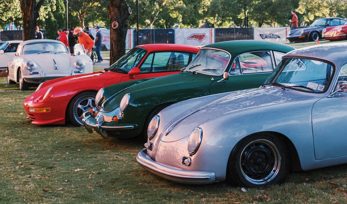 Porsches at Luftgekühlt in grass