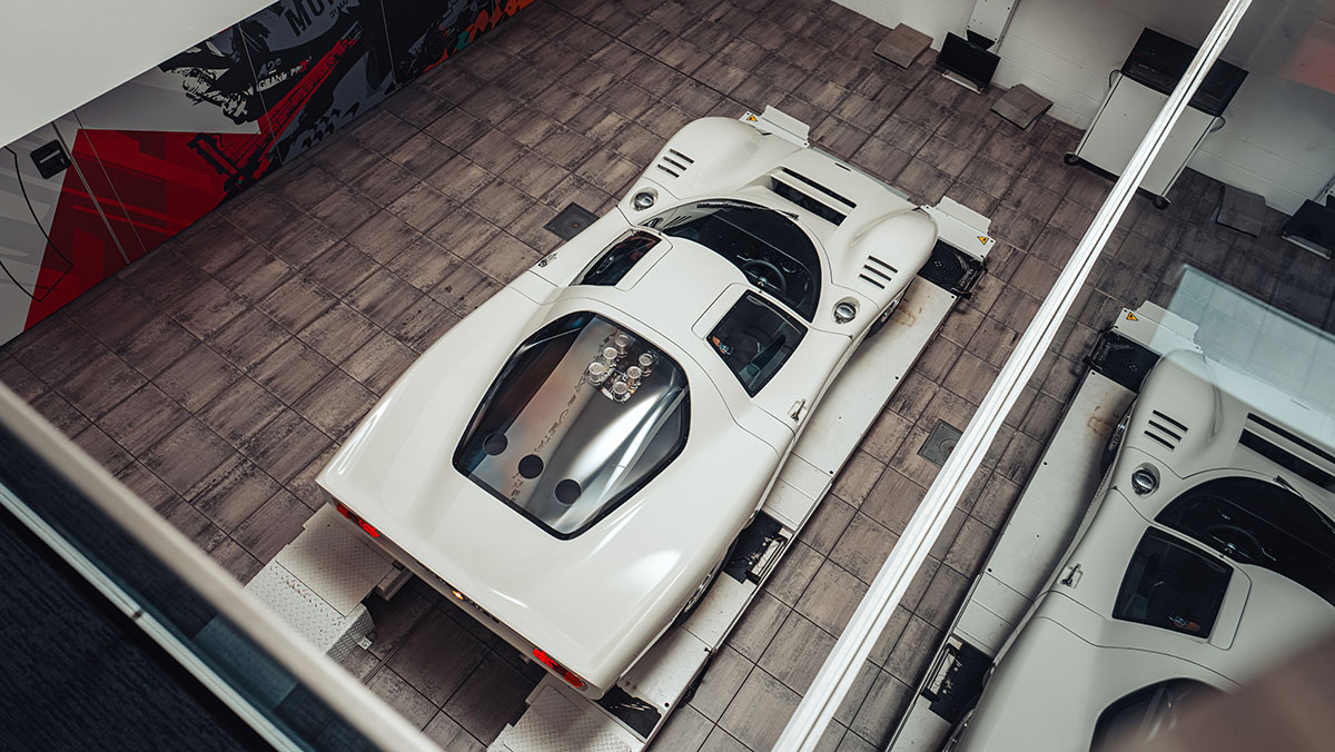 McLaren M6GT interiorMcLaren M6GT from above