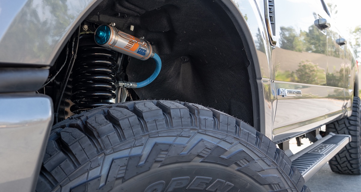 Shocks carli king setup on superduty wheel well
