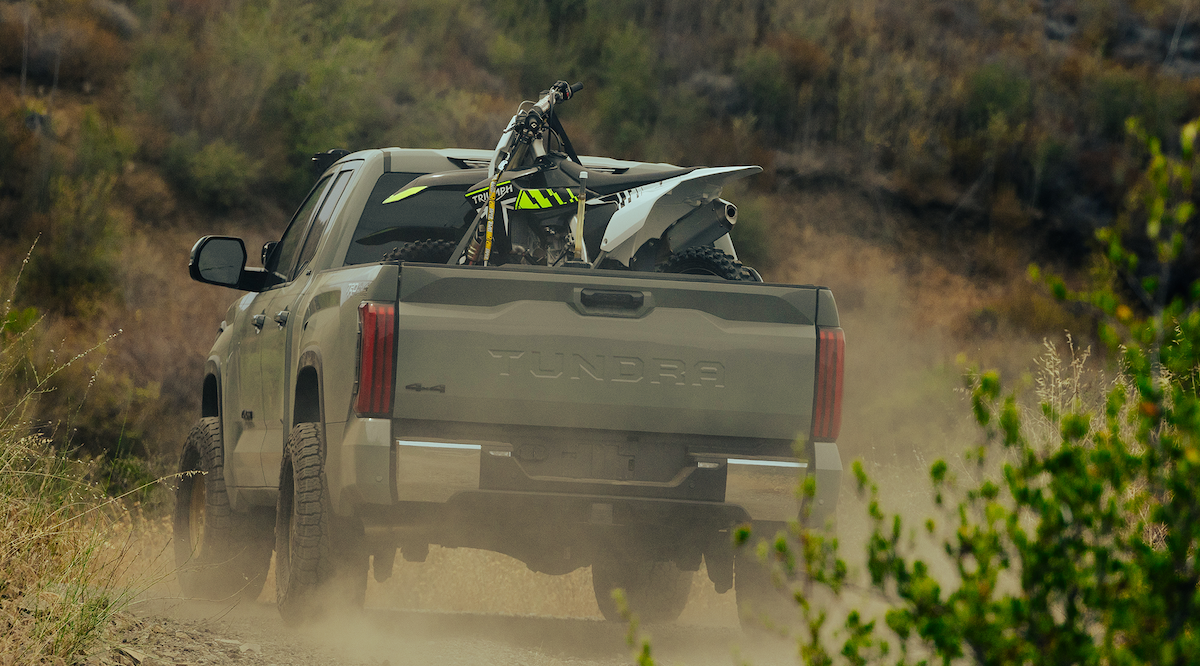 Shocks kyb offroad tundra rear shot on trail hauling dirt bike