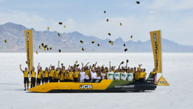 JCB Hydromax and team