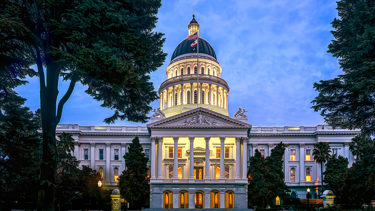 California State Capitol at twilight / blue hour