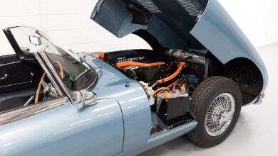 Electrogenic EV powertrain mounted in car