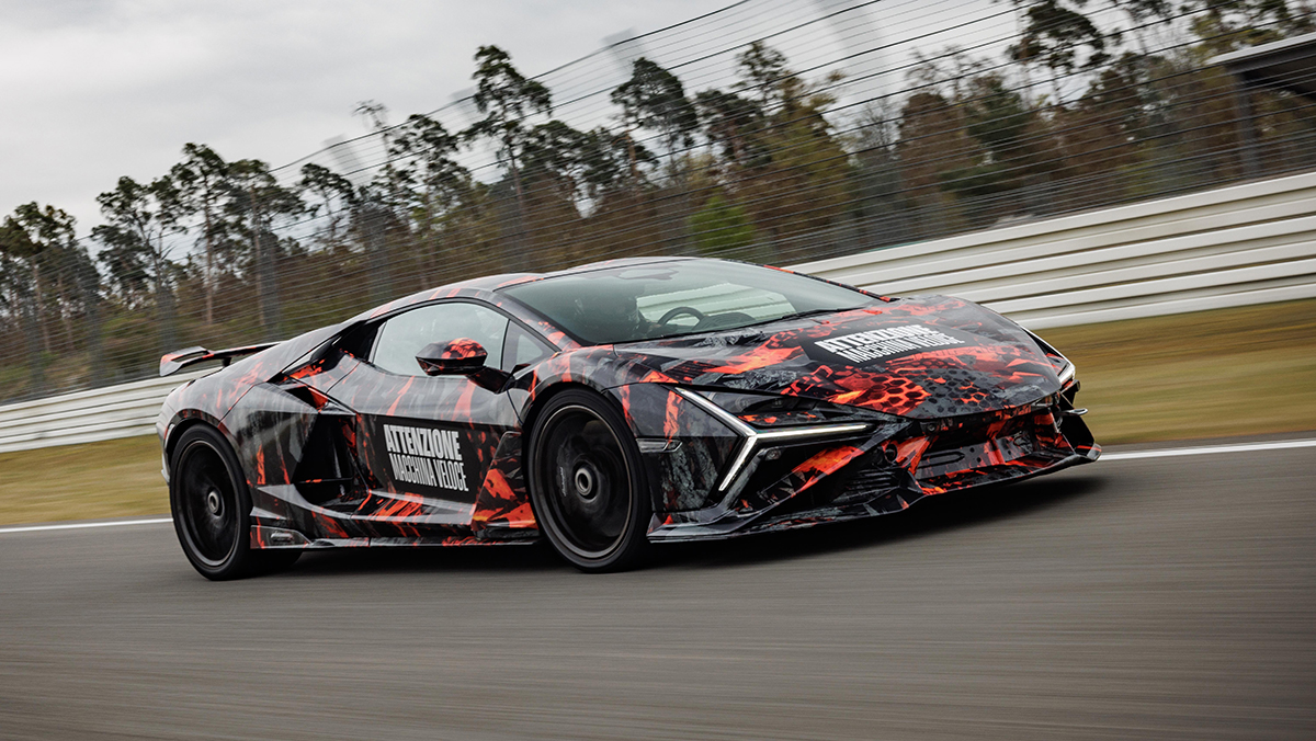 Lamborghini Revuelto SV on track