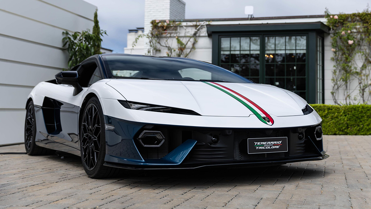 Lamborghini Temerario Tricolore three-quarter front view