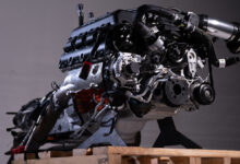 6.4L 392 HEMI V-8 on crate