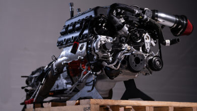 6.4L 392 HEMI V-8 on crate