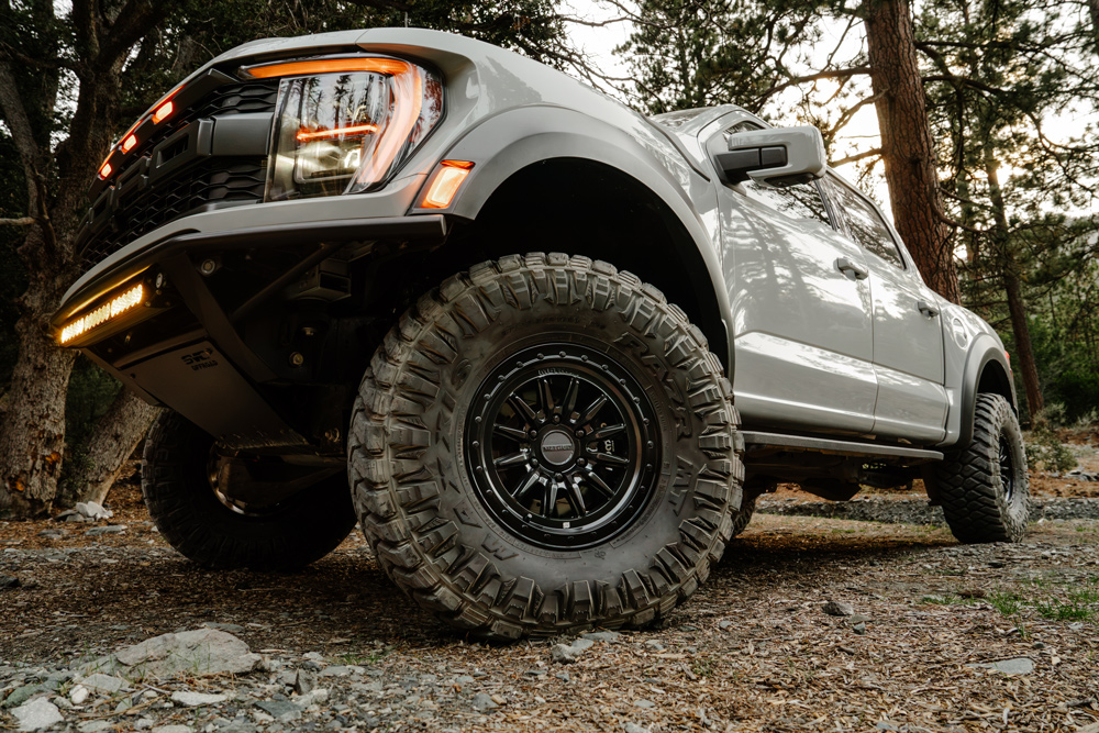 Method Race Wheels Introduces the All-New 711-HD Bead Grip | THE SHOP