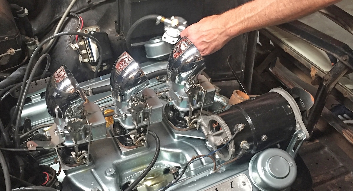 Stromberg carburetors (three) on Pontiac Engine