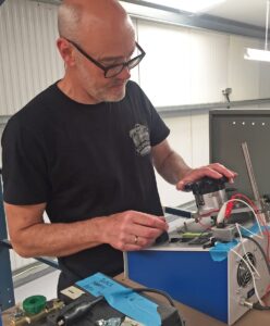 Stromberg Clive Prew at work