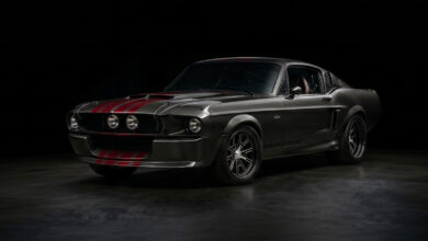 Classic Recreations' carbon-fiber Shelby GT500CR